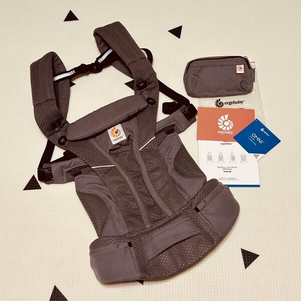 美品 エルゴベビー オムニブリーズ グレー 日本正規品 ダッドウェイ検印 ergobaby 抱っこ紐
