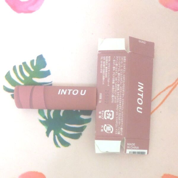INTO U マットリップ&チーク