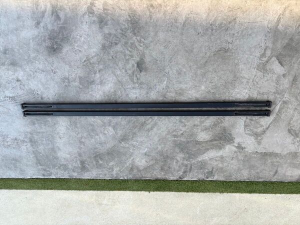 THULE(スーリー)Thule SquareBar TH763 150cm 2本セット