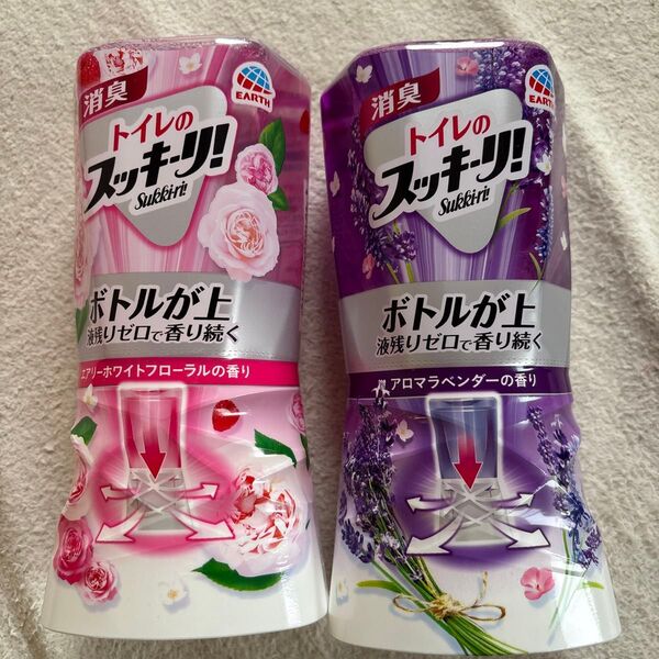アース製薬 トイレのスッキーリ! アロマラベンダーの香り 1本、エアリーフロホワイトフローラルの香り1本