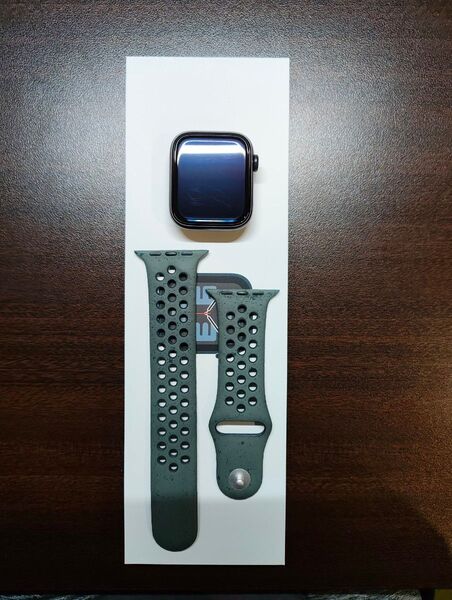 Apple Watch SE2 44mm ミッドナイト GPSモデル