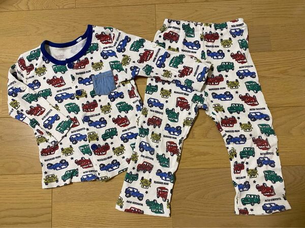 ☆中古☆100綿長袖長ズボン車柄パジャマ