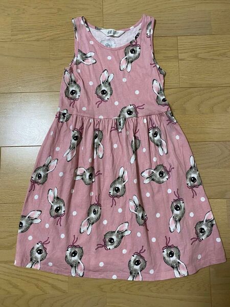 ☆美品☆130H&Mピンクうさぎ柄ノースリーブワンピース女の子