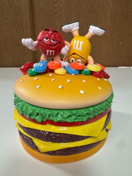 M&M's ハンバーガー型 フィギュア 小物入れ