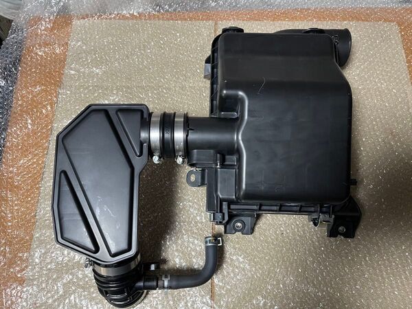 美品 ZC33S スイフトスポーツ 純正エアクリーナーボックス