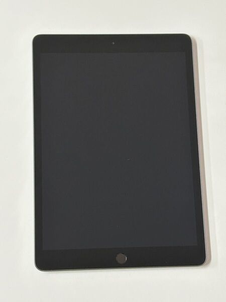 iPad wifiモデル 第8世代 スペースグレイ 32GB