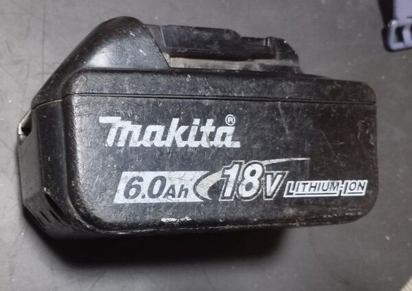 基板交換品 実容量5554mAh マキタ リチウムイオンバッテリー BL1860B