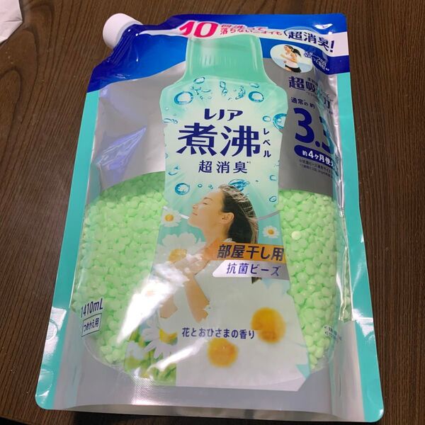 レノア煮沸レベル消臭抗菌ビーズ部屋干し 花とおひさまの香り つめかえ用超特大 1410mL P&G