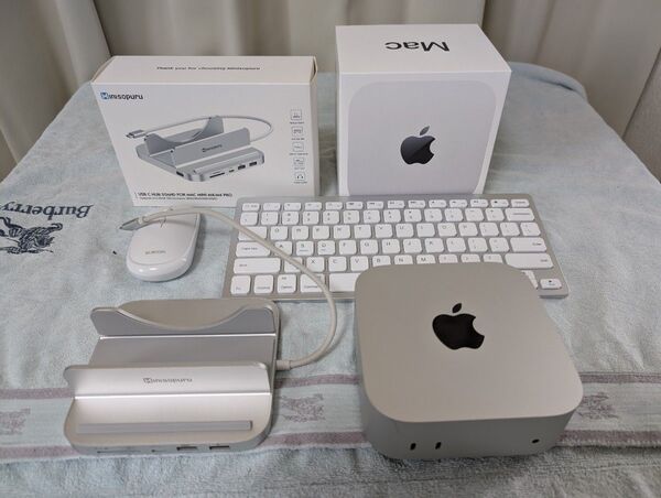 Mac mini m4 16GB 256SSD スタンド付き