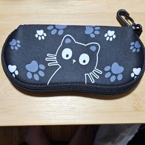 黒猫、白猫柄のメガネケース【フック付き】