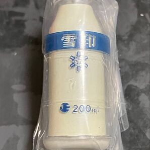 ガチャガチャ 雪印メグミルク 牛乳瓶 ビン 復刻版 ミニチュア