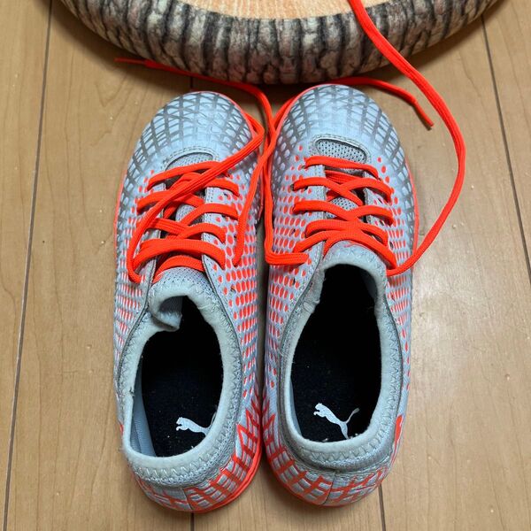 【PUMA】トレーニングシューズ(21.5cm)※ホームクリーニング済