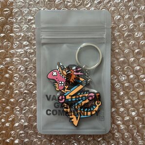 新品未開封 VAULTROOMKEY DRAGON RUBBER KEYCHAIN