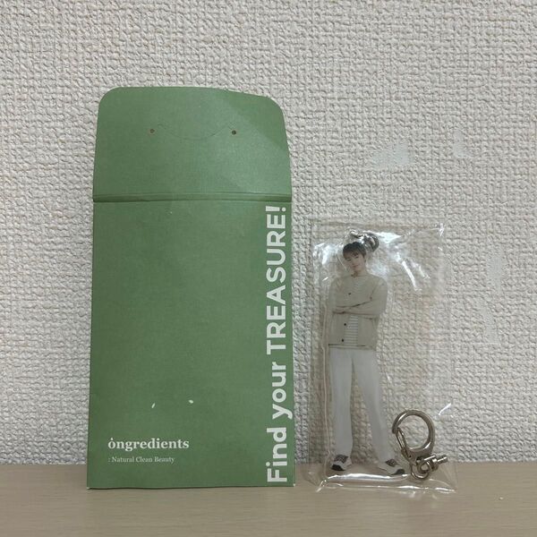 TREASURE treasure トレ ドヨン アクリルスタンド