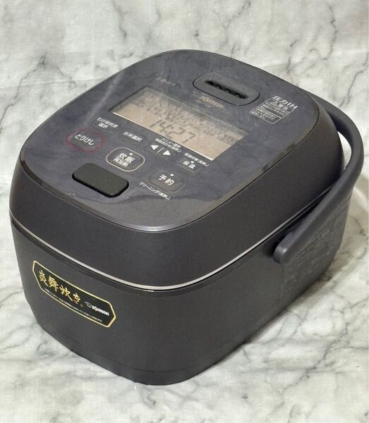 象印マホービン 炊飯器 5.5合 炎舞炊き 圧力IHタイプ NW-PV10-BZ