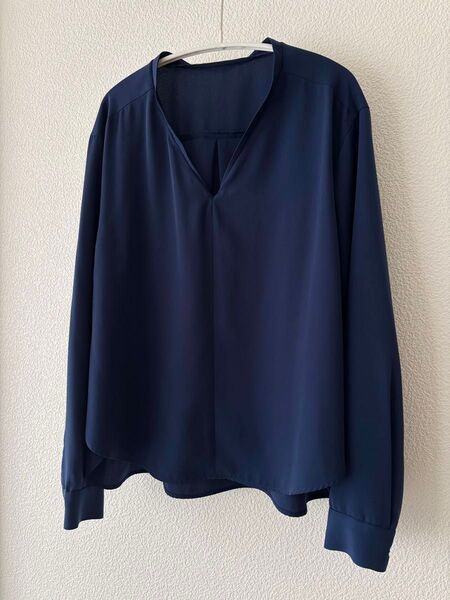 Spick & Span スリット入り ブラウス ネイビー スピックアンドスパン