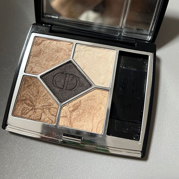 Dior サンク クルール クチュール 509 ゴールデン ブーケ