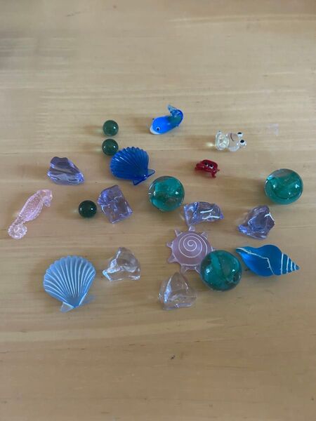 ガラス細工 ミニチュアフィギュア まとめ売り 水槽の飾り プラスチック ビー玉
