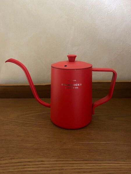 スターバックス ホリデー2020ケトルレッド550ml ドリップポット スタバ 赤