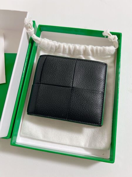 BOTTEGA VENETA / カセット コインパース付き二つ折りウォレット