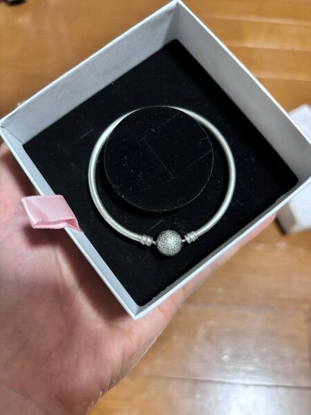 PANDORA シルバーバングル 限定ブレスレット 雪の結晶 17cm