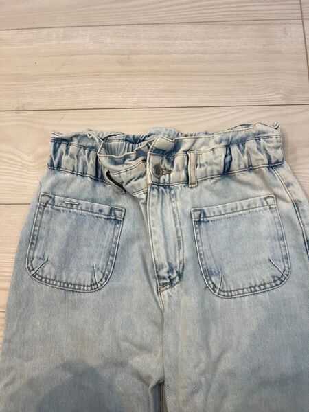 ZARA ライトブルー ハイウエストデニム