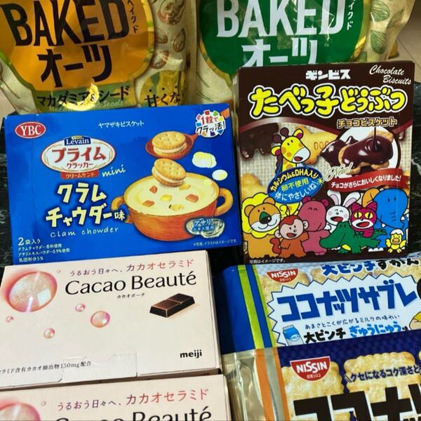 カルビーベイクドオーツ他 お菓子詰め合わせ