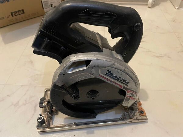 ②HS631D バッテリー付き 充電式マルノコ18V makita マキタ