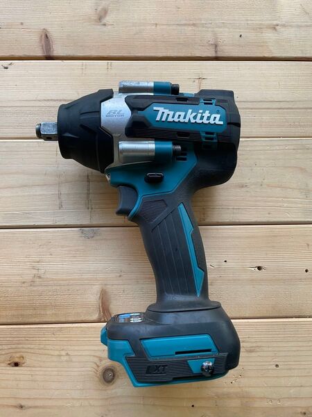 マキタ(Makita) 充電式インパクトレンチ 18V バッテリ・充電器・ケース別売 TW700DZ