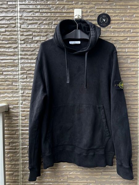 STONE ISLAND パーカー ブラック Lサイズ