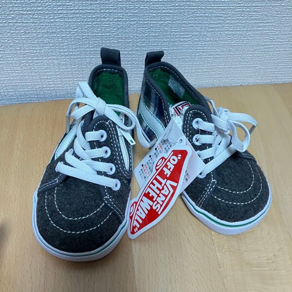 新品 VANS ベビースケートハイ スニーカー 13cm 赤ちゃん ベビー