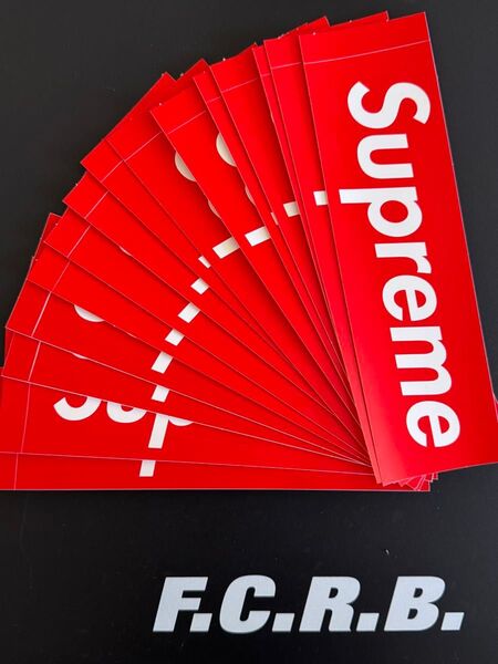 supremeステッカー