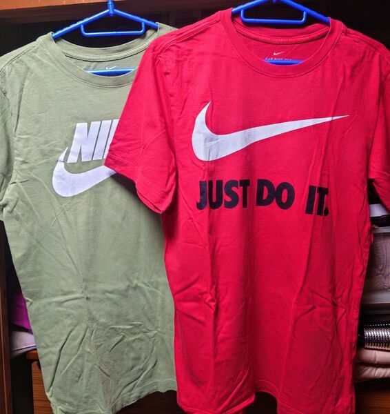 古着NIKE Tシャツ サイズS2枚セット まとめ売り レッド カーキ ロゴ入り