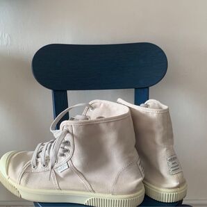 KEEN ハイカットスニーカー ピンクベージュ 25cm