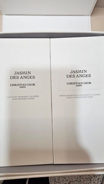 Christian Diorジャスミン デ ザンジュ リキッド ソープ ハンド & ボディ ローション セット