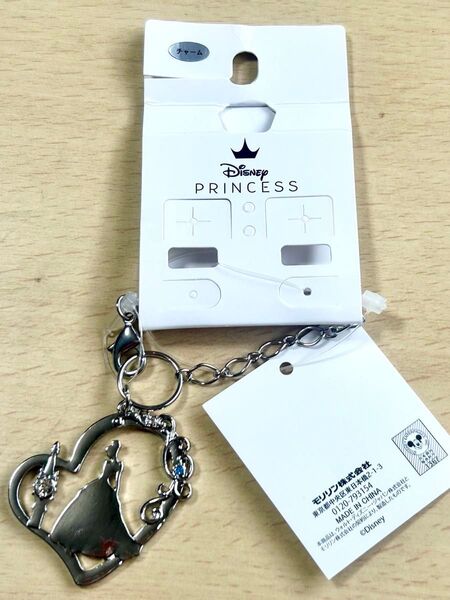 【新品未使用】Disney ディズニー プリンセス シンデレラ キーホルダー チャーム