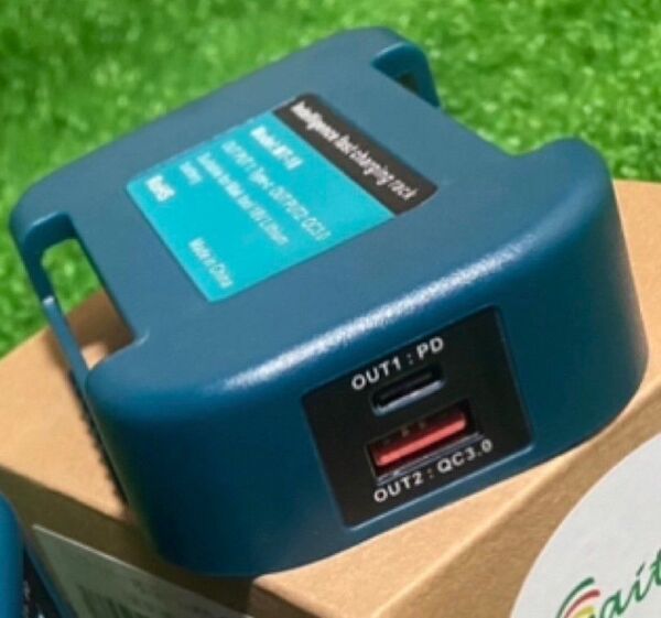 (1個)makitaバッテリー用USB変換アダプター TypeCポート搭載 キャンプやBBQ、アウトドア、防災に使えます