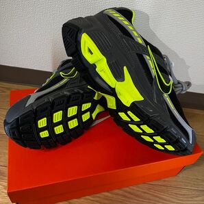 新品未使用 NIKE イニシエーター "ブラック/ダーク 25.5センチ