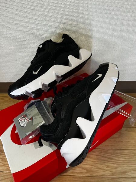 新品未使用 NIKE ウィメンズ RYZ 365 2 "ブラック/ホワイト 24.0センチ