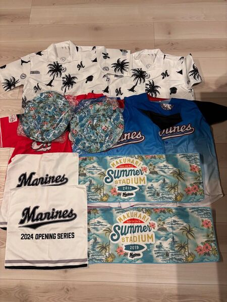 千葉ロッテマリーンズ ユニフォームなどのまとめ売り