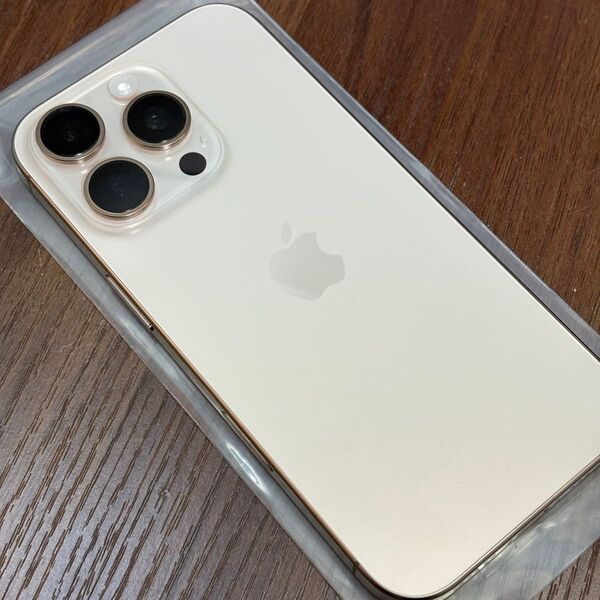 iPhone 16 Pro 512GB 香港版 デザートチタニウム