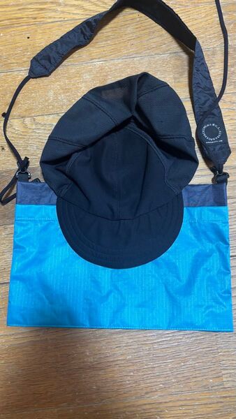 山と道 Stretch Mesh Capとサコッシュ