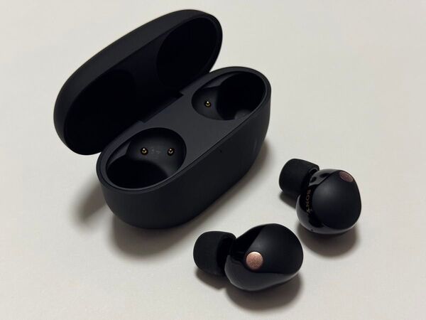【超美品】SONY WF-1000XM5(B)最新モデル ブラック ワイヤレスノイズキャンセリングイヤホン Hi-Res LDAC