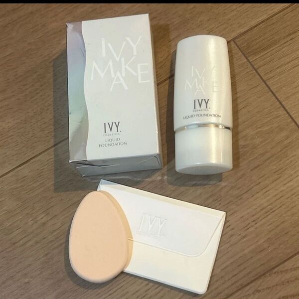 【未使用】アイビー化粧品 リキッドファンデーションOC-10