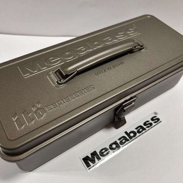 メガバス 格納庫 グレー 福袋 ステッカー付き 箱付き Megabass ツールボックス タックルボックス