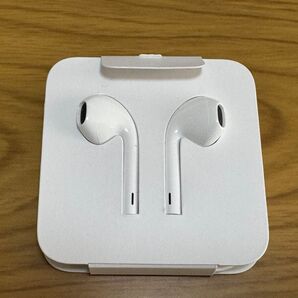 【純正・未使用】iPhone付属品 EarPods Lightningコネクタ