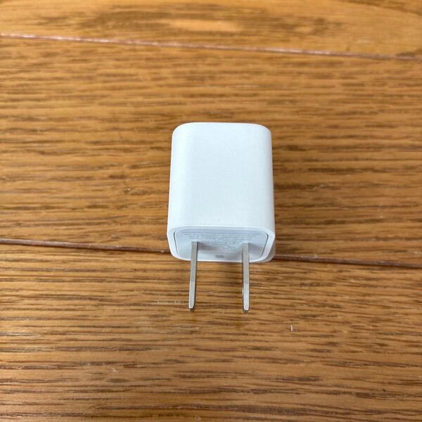 Apple 5W USB電源アダプタ A1385 ホワイト