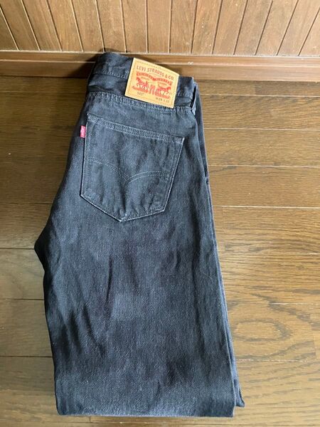 00501-2157 ブラックデニム501 ストレートデニムパンツ