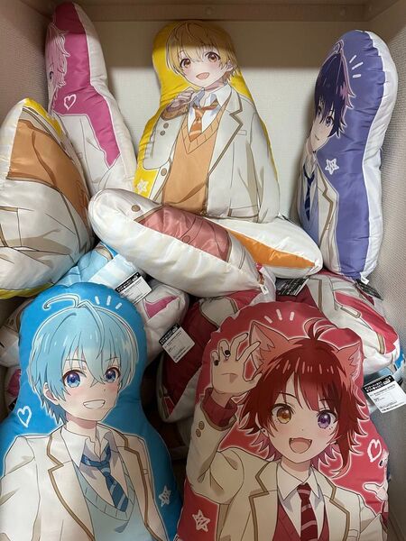 すとぷり クッション 莉犬 ころん さとみ ジェル ななもり 各種1個 計5個