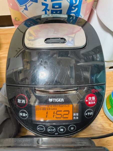 【中古品】JKT01 BK 5.5号炊き 2014年製 炊飯器タイガー魔法瓶 TIGER